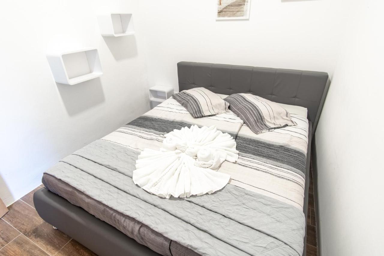 Apartment Trieste Hermes Art Sežana Esterno foto